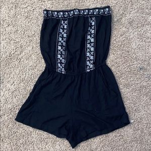 🤍4/$15 Black romper
